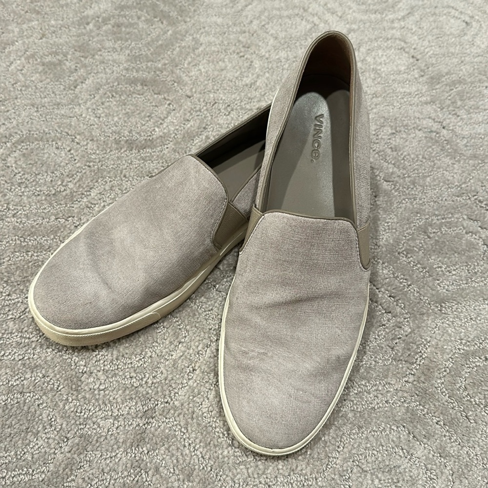Vince 9.5 shoes women